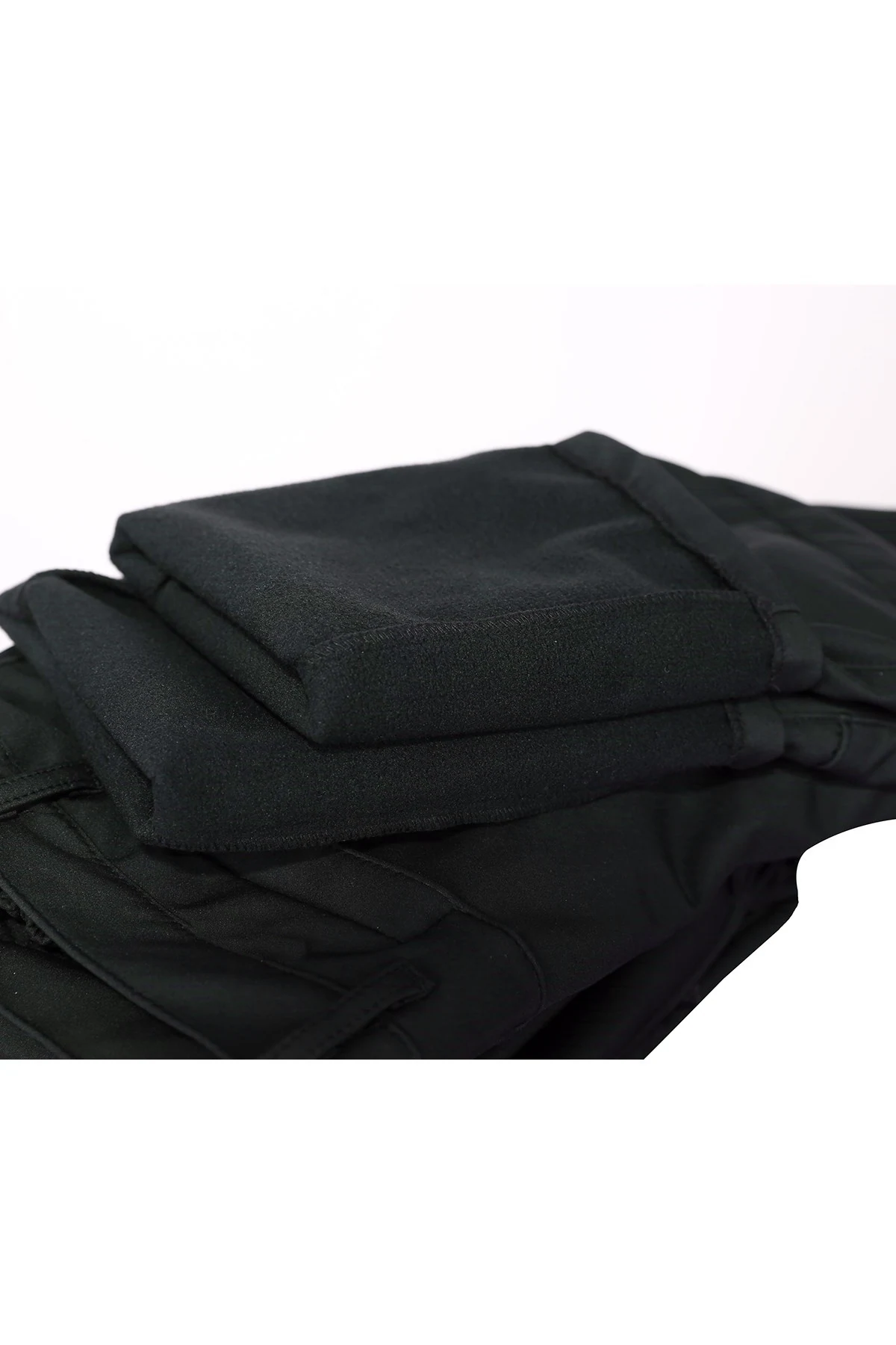 F&uuml;me Polarlı Softshell Pantolon &mdash; polar i&ccedil; y&uuml;zey detayı